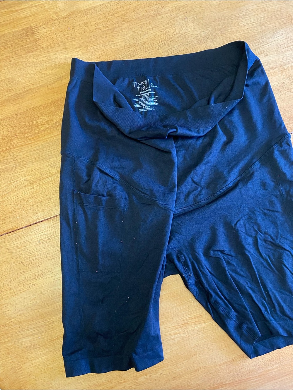 Time and Tru Black Maternity Fold-Over Waist Shorts